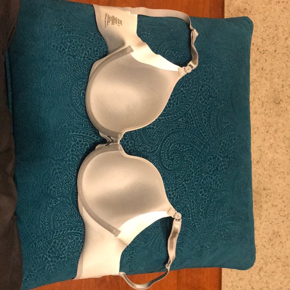 Bra - Picture 2 of 4